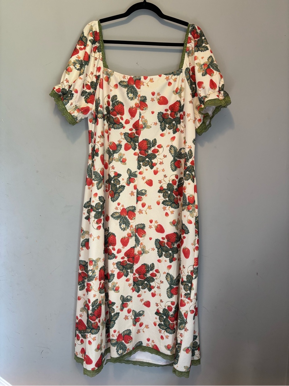 Cider Strawberry Print Midi Dress - Picture 7 of 12